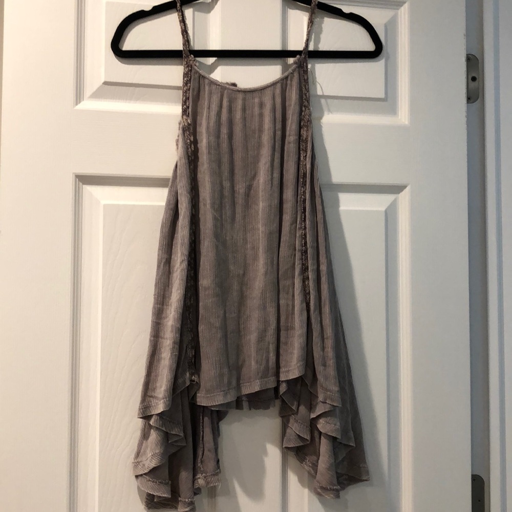 Paper Crane Purple/Grayish flowy tank top!